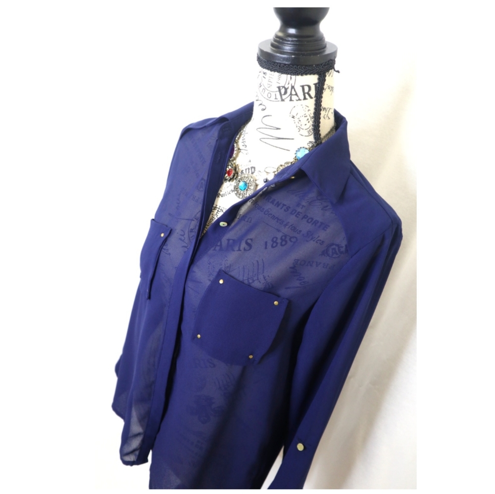 Paper Moon button down blouse - Picture 2 of 8
